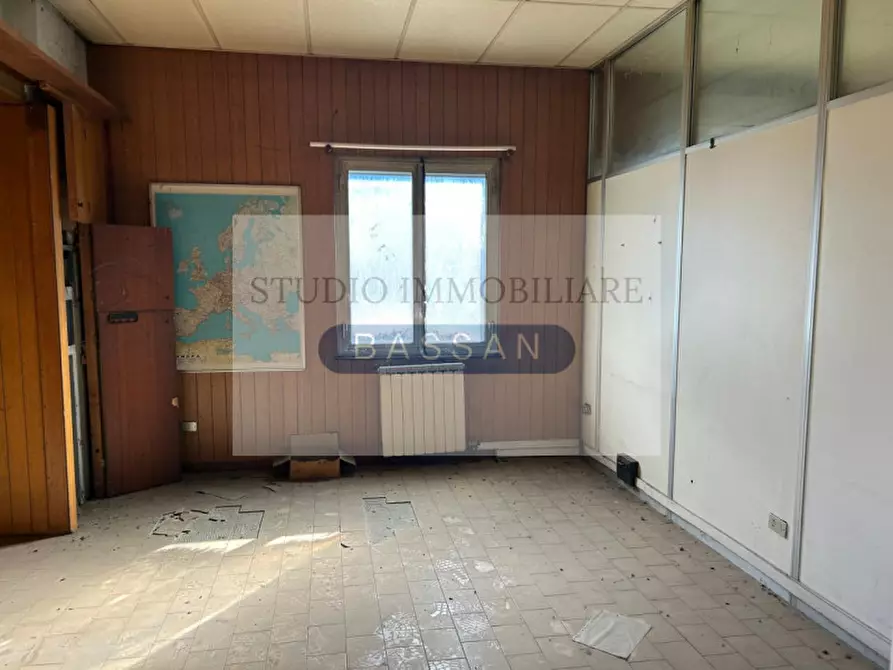 Immagine 30 di Capannone industriale in affitto  in via Marco Vitruvio Pollione 10 a Cassano Magnago