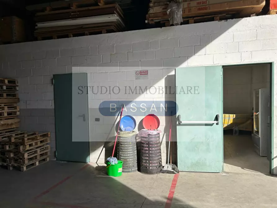 Immagine 33 di Capannone industriale in affitto  in via Marco Vitruvio Pollione 10 a Cassano Magnago