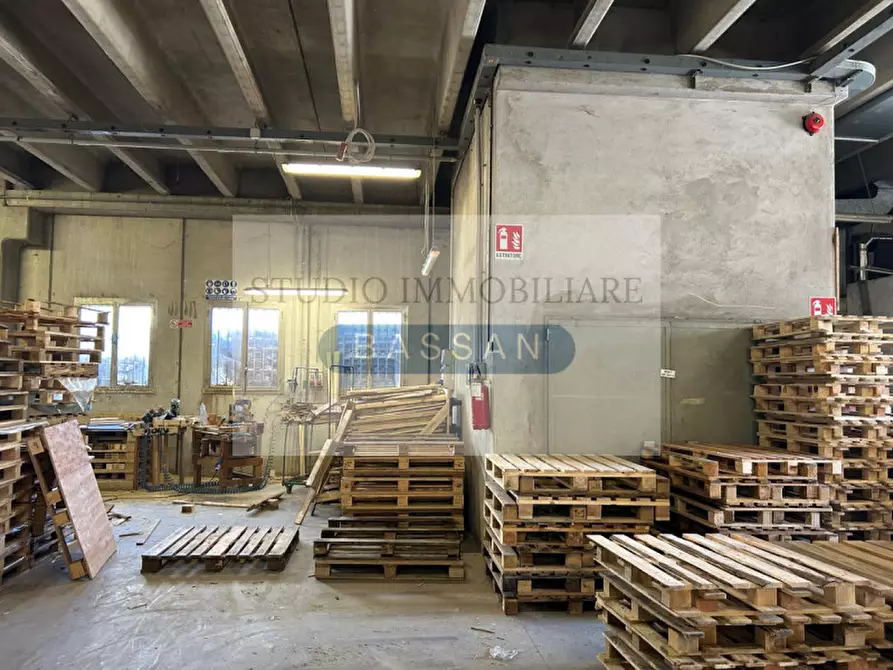 Immagine 38 di Capannone industriale in affitto  in via Marco Vitruvio Pollione 10 a Cassano Magnago