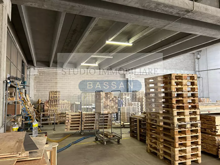 Immagine 39 di Capannone industriale in affitto  in via Marco Vitruvio Pollione 10 a Cassano Magnago