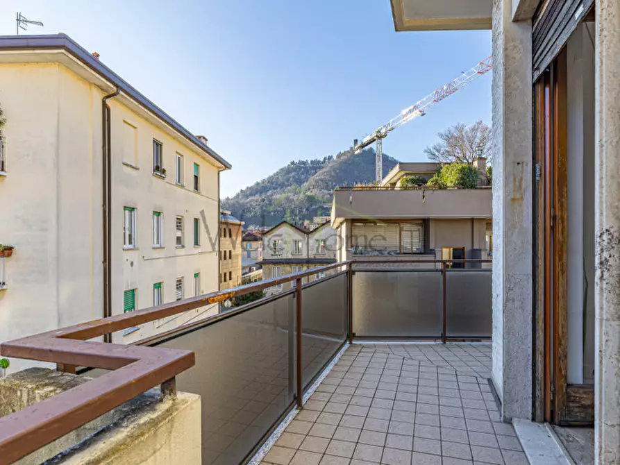 Immagine 5 di Appartamento in vendita  in Via Manara 9 a Como