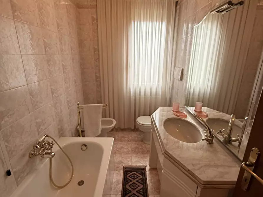 Immagine 21 di Appartamento in vendita  in Via Vittorio Saetta a Padova