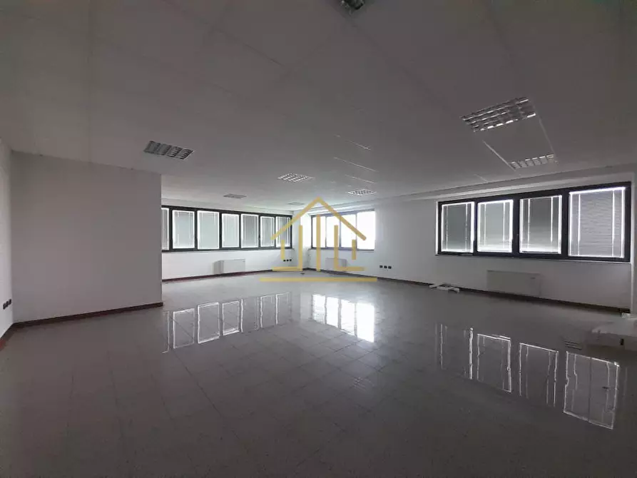 Immagine 12 di Laboratorio in vendita  in Via Papa San Pio X 6 a Acquafredda