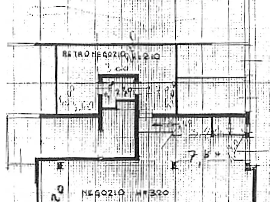 Immagine 16 di Negozio in vendita  in Via Romana Aponense a Padova