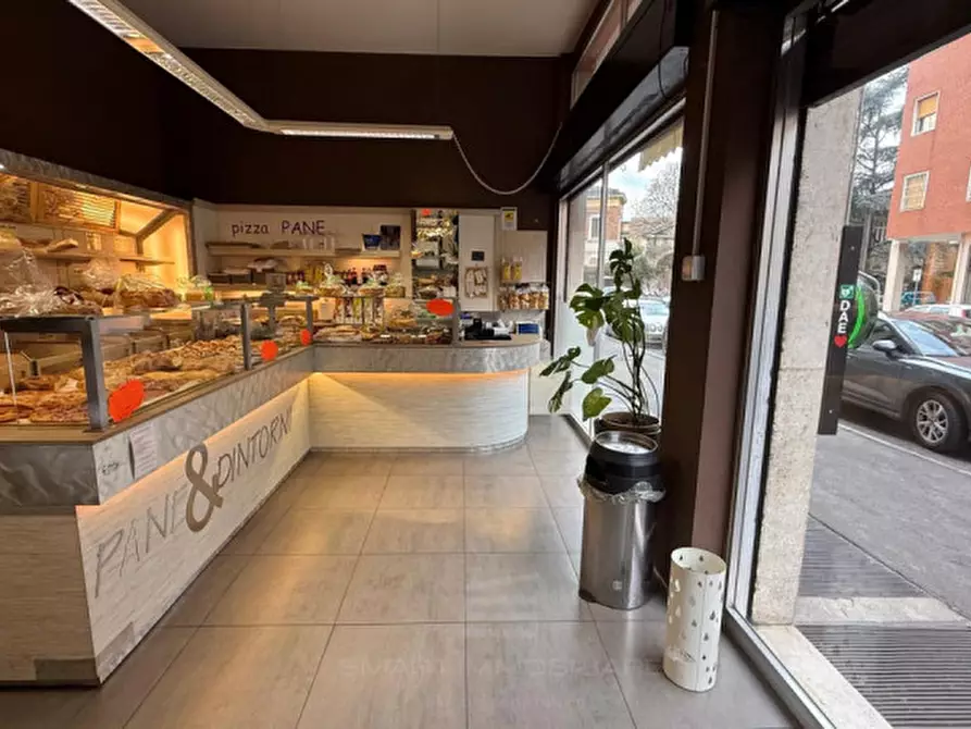 Immagine 3 di Laboratorio in vendita  in Via Vittorio Veneto a Brescia