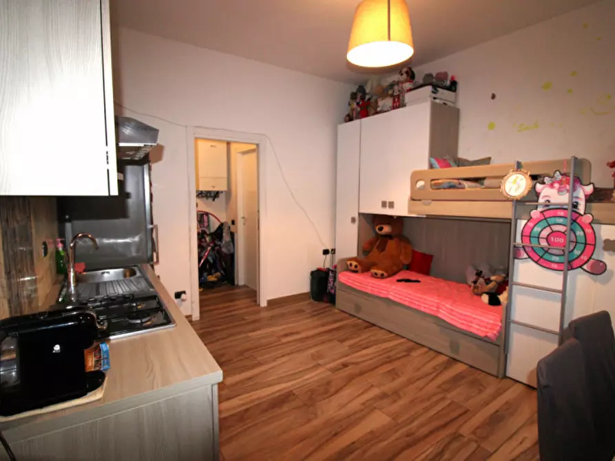 Immagine 4 di Appartamento in vendita  in Via Ansperto da Biassono 34 a Biassono