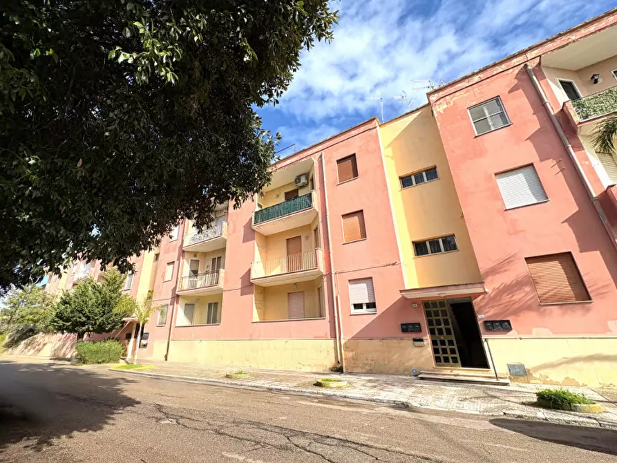 Immagine 1 di Appartamento in vendita  in via Monte Grappa 196 a Squinzano