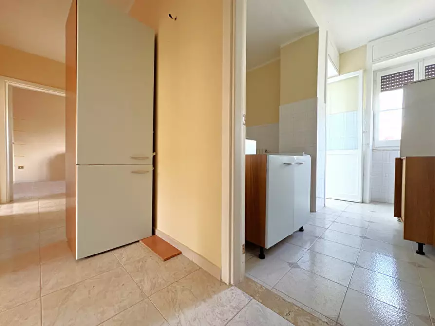 Immagine 10 di Appartamento in vendita  in via Monte Grappa 196 a Squinzano