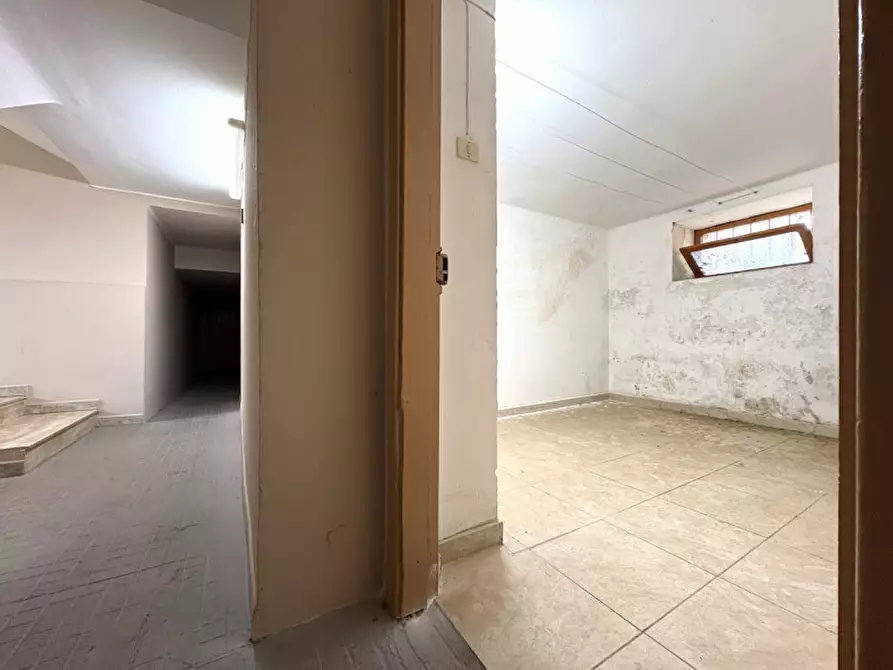 Immagine 23 di Appartamento in vendita  in via Monte Grappa 196 a Squinzano