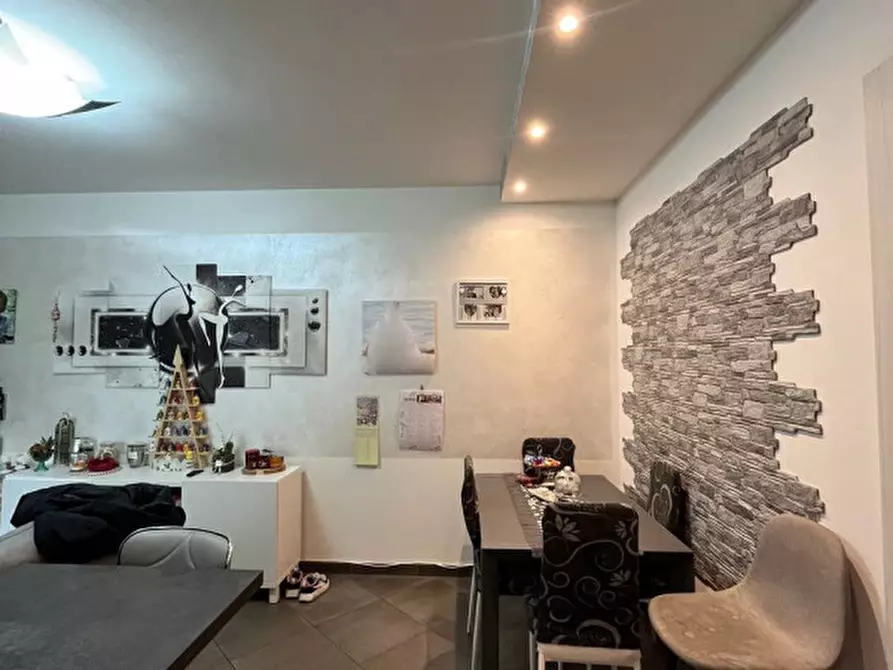 Immagine 5 di Appartamento in vendita  in Via Giosuè Carducci a Castiglione Del Lago