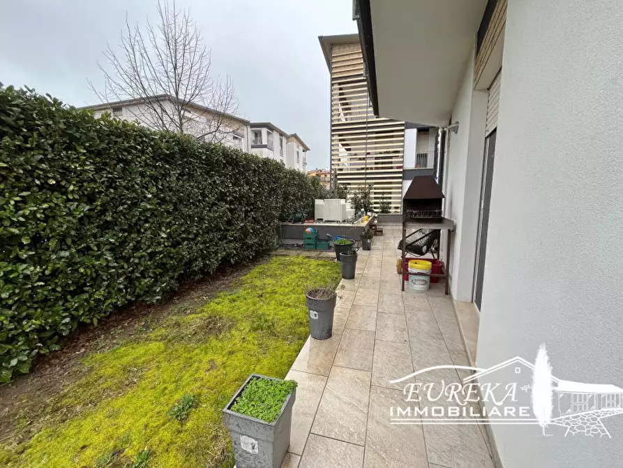 Immagine 13 di Appartamento in vendita  in Via Giosuè Carducci a Castiglione Del Lago