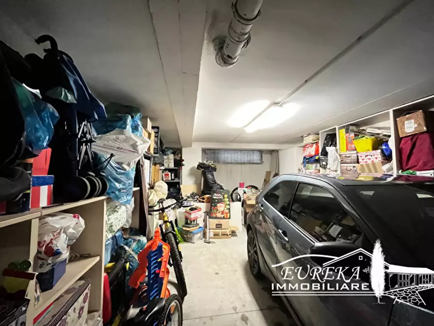 Immagine 29 di Appartamento in vendita  in Via Giosuè Carducci a Castiglione Del Lago