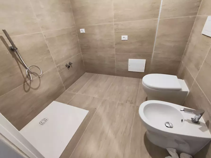 Immagine 11 di Appartamento in vendita  a Padova