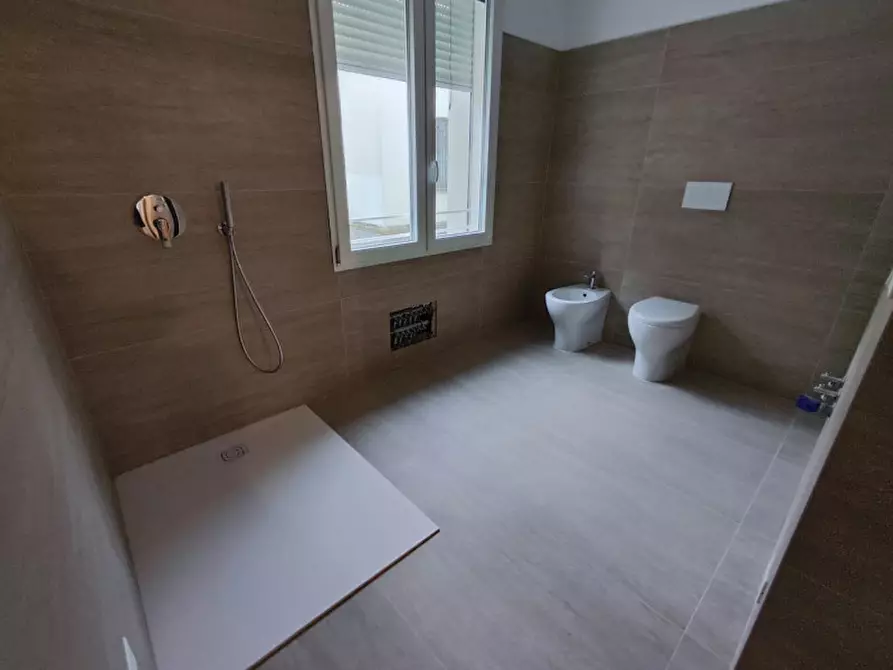 Immagine 12 di Appartamento in vendita  a Padova