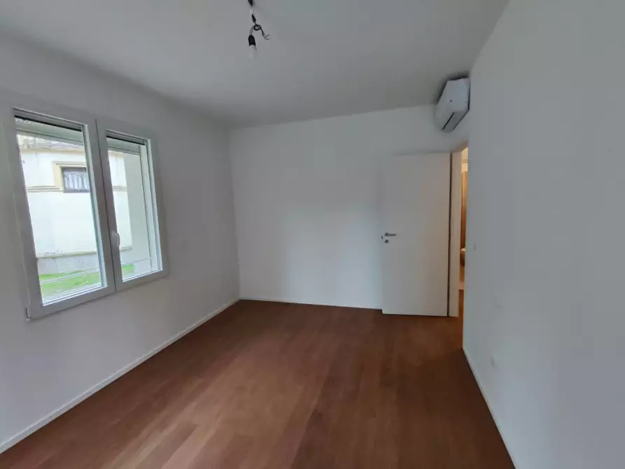 Immagine 18 di Appartamento in vendita  a Padova