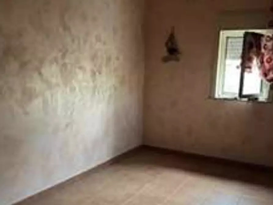 Immagine 9 di Casa indipendente in vendita  in Via Ugo Foscolo, n. 36 a Lentini