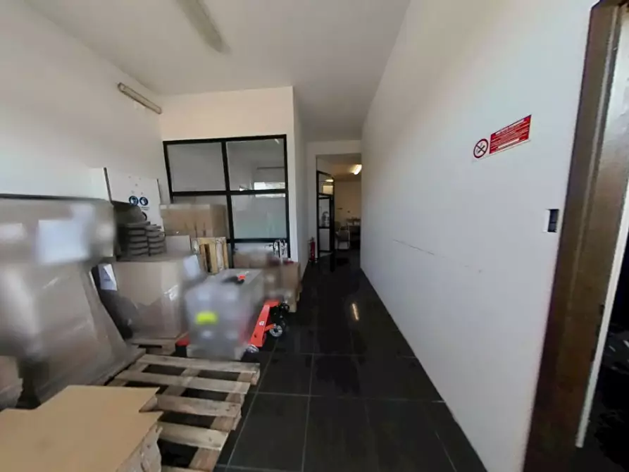 Immagine 3 di Laboratorio in vendita  in Piazza della Repubblica 8A a Zevio