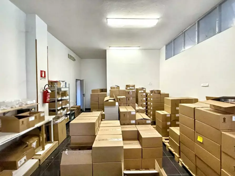 Immagine 9 di Laboratorio in vendita  in Piazza della Repubblica 8A a Zevio