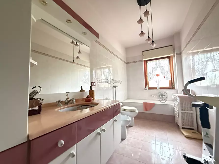 Immagine 6 di Appartamento in vendita  in Via Modica Sorda a Modica