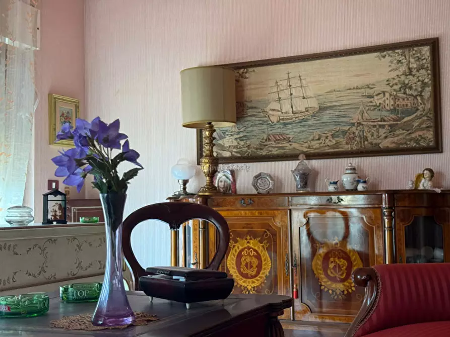 Immagine 10 di Appartamento in vendita  in Via Modica Sorda a Modica