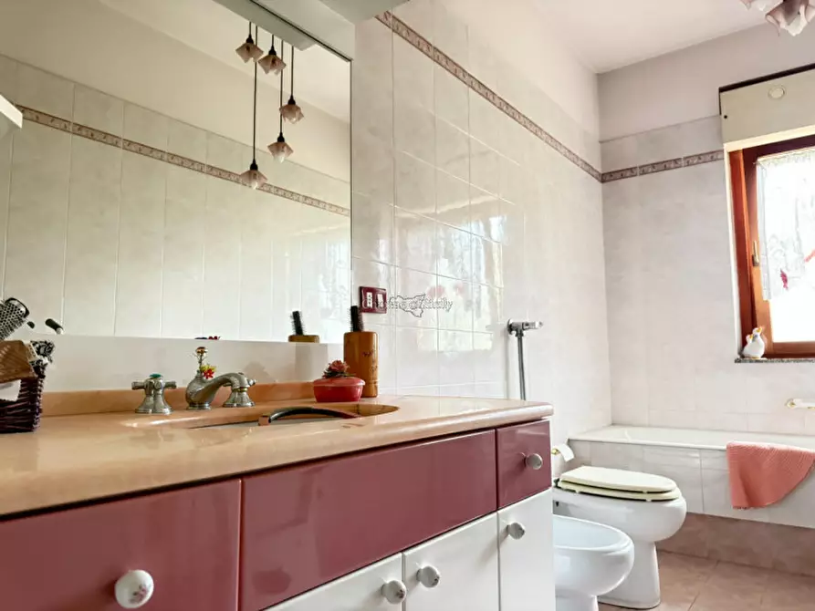 Immagine 11 di Appartamento in affitto  in Via Modica Sorda a Modica