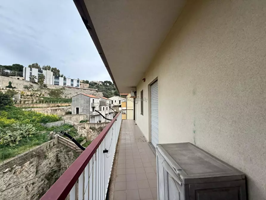 Immagine 22 di Appartamento in affitto  in Via Modica Sorda a Modica