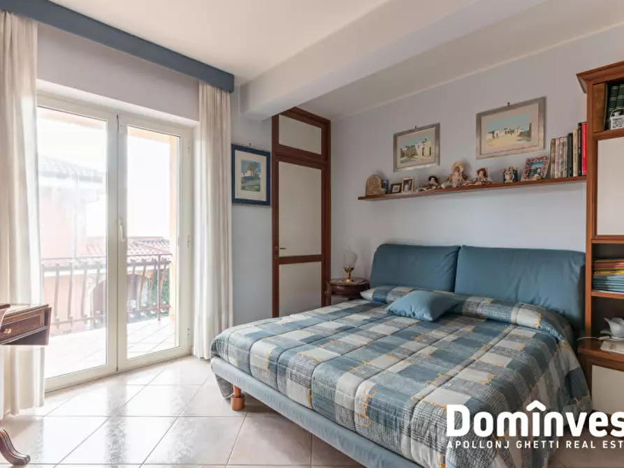 Immagine 13 di Villa in vendita  in Via Perseo a Guidonia Montecelio