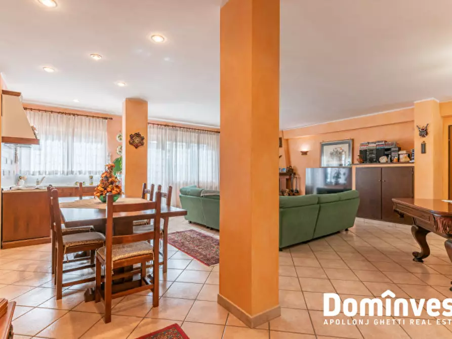 Immagine 26 di Villa in vendita  in Via Perseo a Guidonia Montecelio