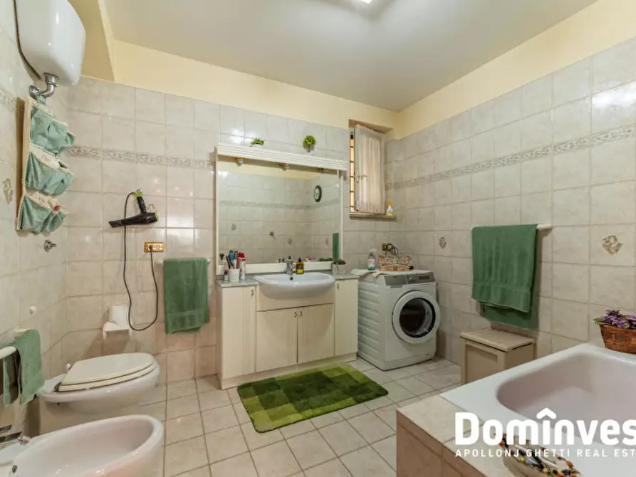 Immagine 27 di Villa in vendita  in Via Perseo a Guidonia Montecelio