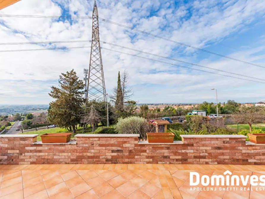 Immagine 33 di Villa in vendita  in Via Perseo a Guidonia Montecelio