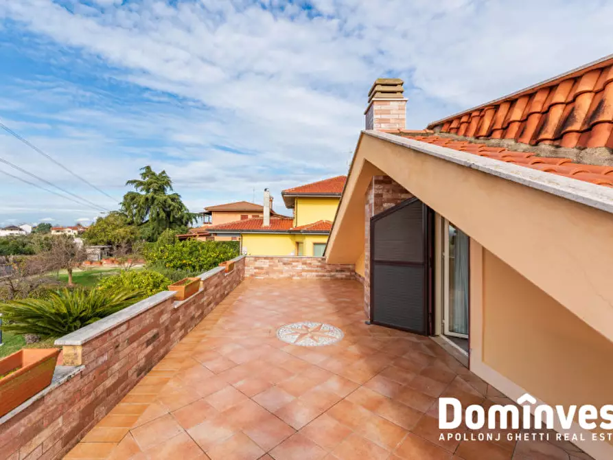 Immagine 34 di Villa in vendita  in Via Perseo a Guidonia Montecelio