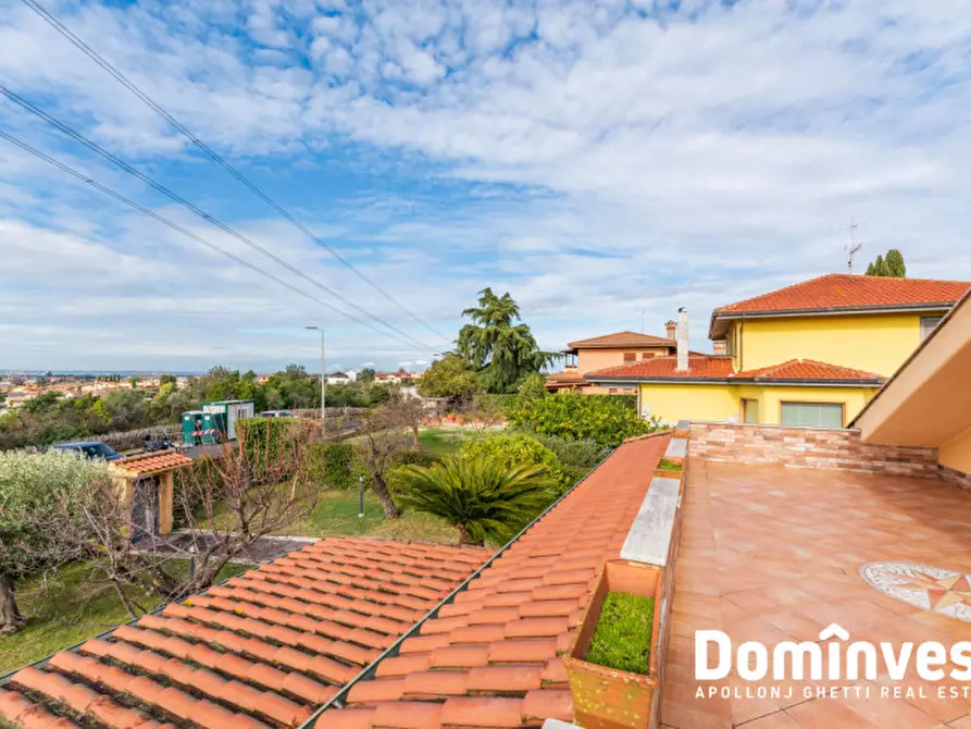 Immagine 35 di Villa in vendita  in Via Perseo a Guidonia Montecelio