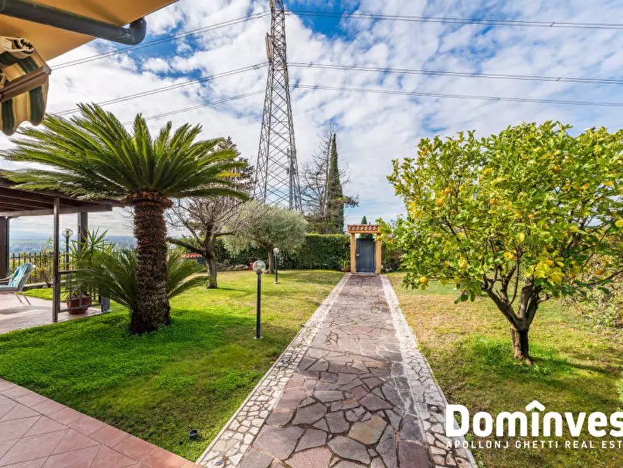 Immagine 47 di Villa in vendita  in Via Perseo a Guidonia Montecelio