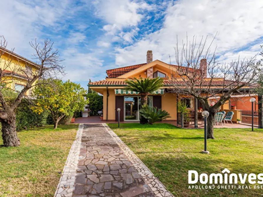 Immagine 50 di Villa in vendita  in Via Perseo a Guidonia Montecelio