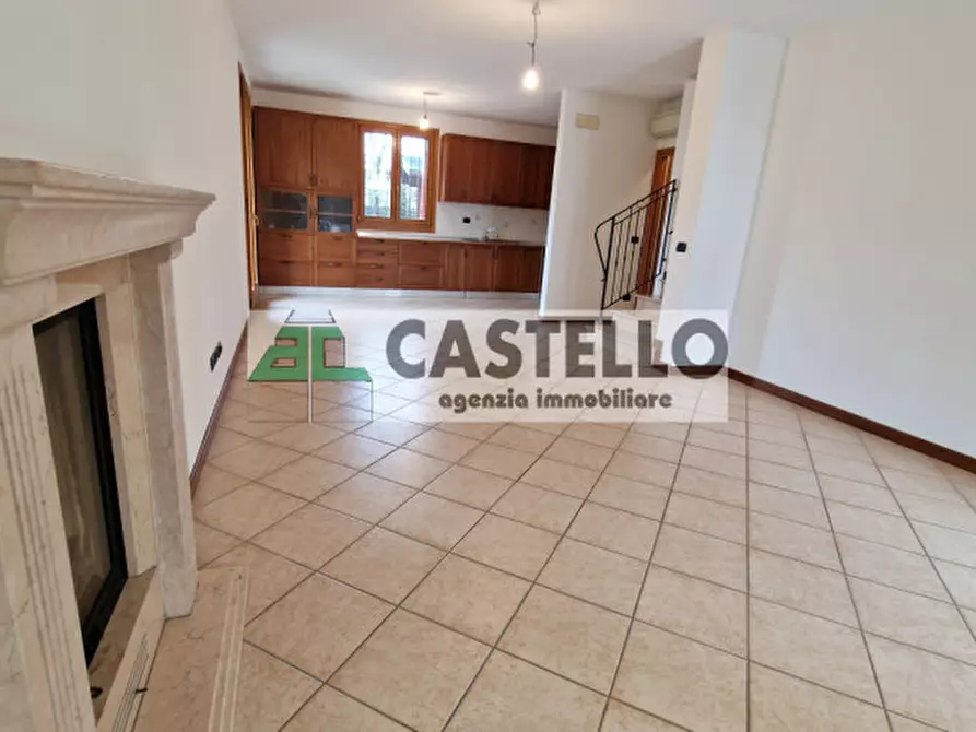 Immagine 7 di Casa bifamiliare in vendita  in Piazza Antonio Galato 4 a Vigonza