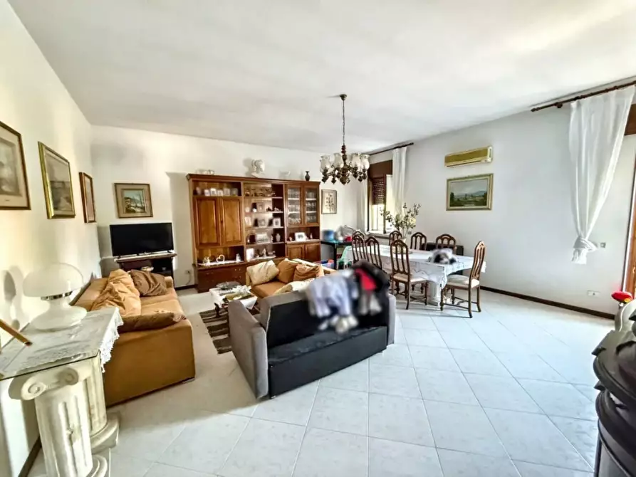 Immagine 5 di Appartamento in vendita  in Piazza della Repubblica a Zevio