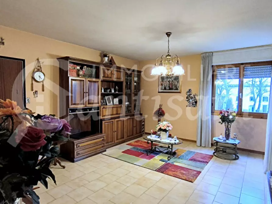 Immagine 1 di Appartamento in vendita  in Via Emilia a Firenze
