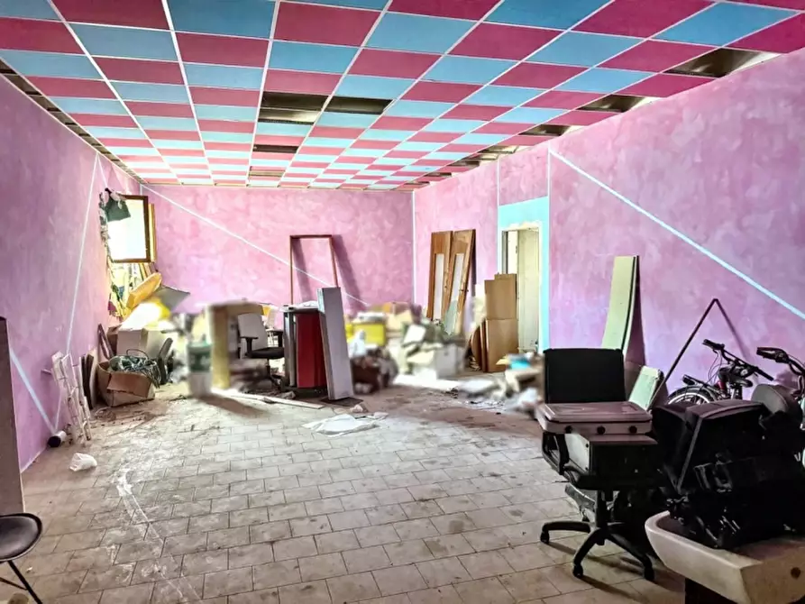 Immagine 2 di Negozio in vendita  in Piazza della Repubblica 12 a Zevio