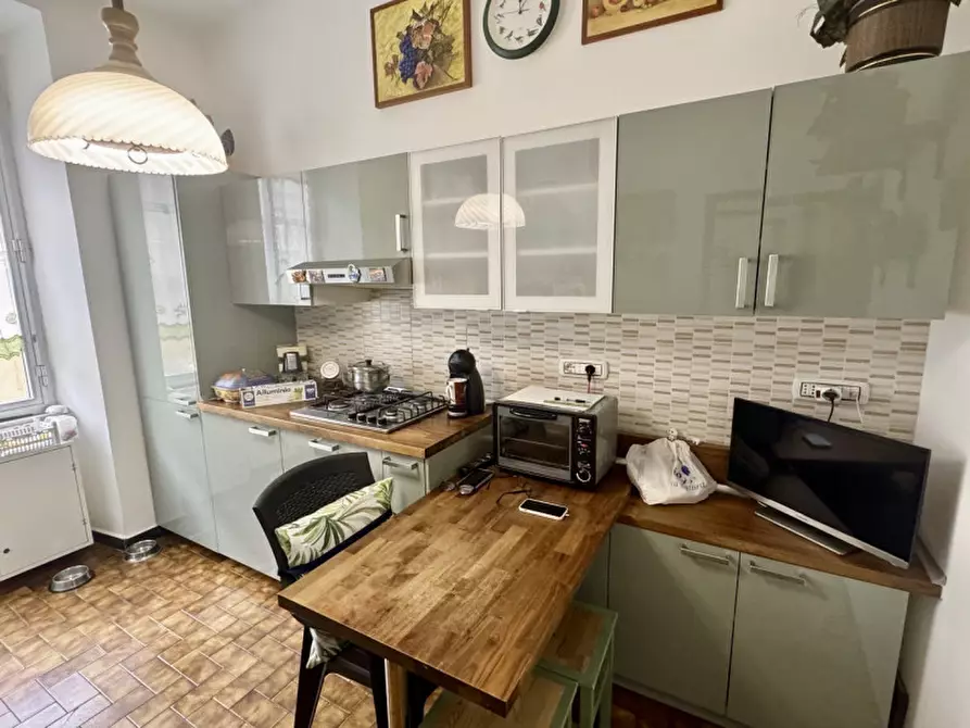 Immagine 1 di Appartamento in vendita  in via G. opisso a Genova