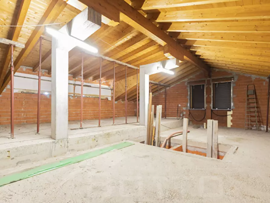 Immagine 9 di Casa indipendente in vendita  in via novara 302 a Borgomanero