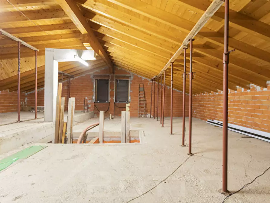 Immagine 14 di Casa indipendente in vendita  in via novara 302 a Borgomanero