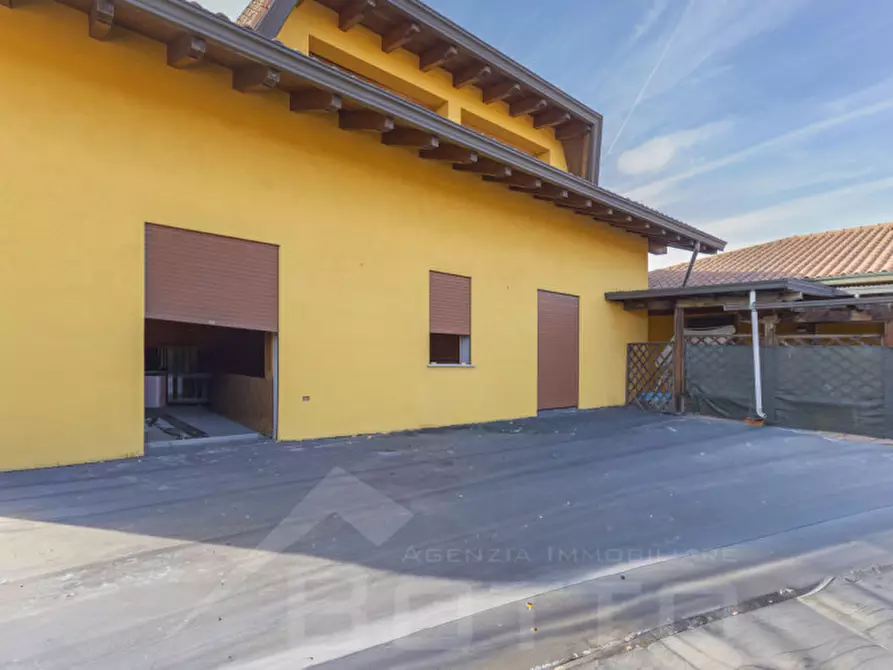 Immagine 19 di Casa indipendente in vendita  in via novara 302 a Borgomanero