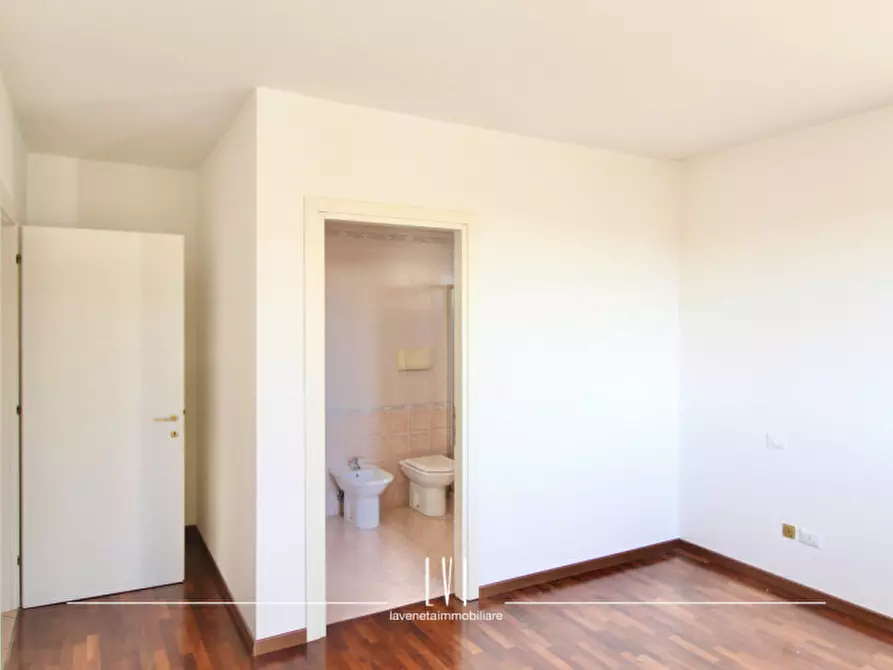 Immagine 19 di Appartamento in vendita  in Via Esterino Dalla Francesca 21 a San Donà Di Piave