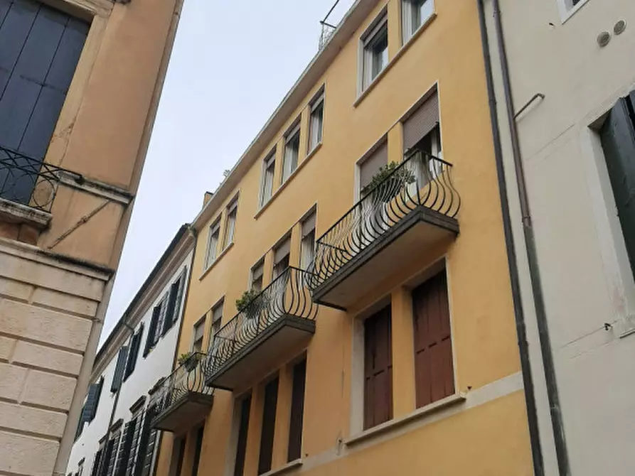 Immagine 4 di Appartamento in vendita  in Piazza Capitaniato a Padova
