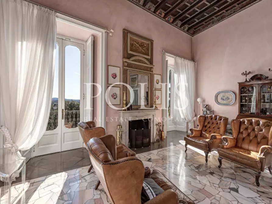 Immagine 21 di Villa in vendita  in VIA TASSERA a Erba