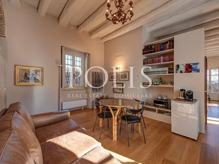 Immagine 36 di Villa in vendita  in VIA TASSERA a Erba