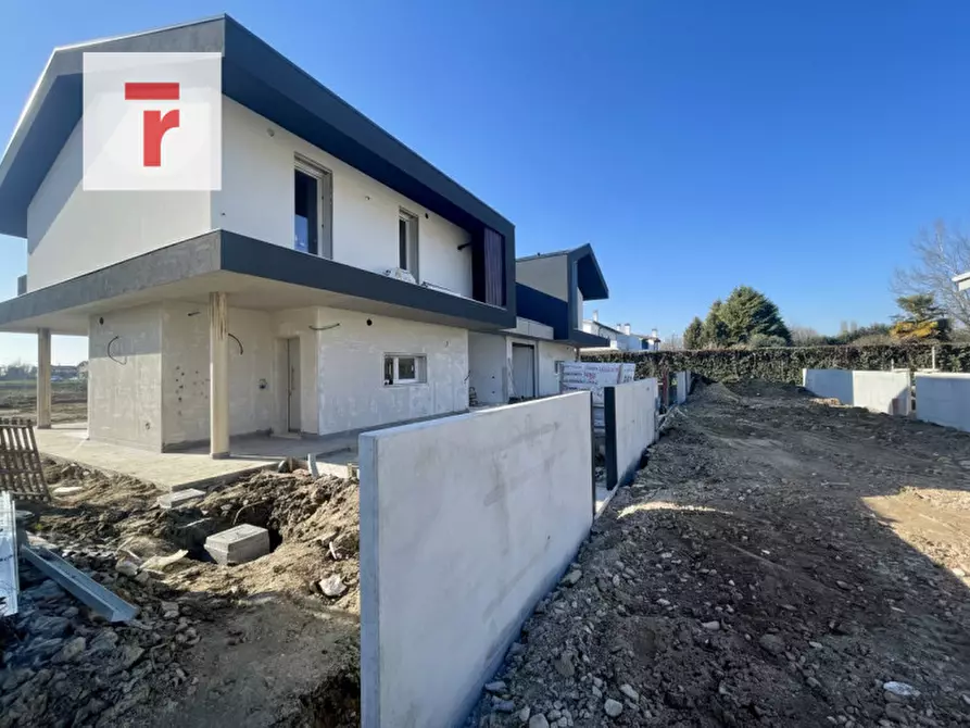 Immagine 4 di Casa bifamiliare in vendita  in Via Milano a Albignasego