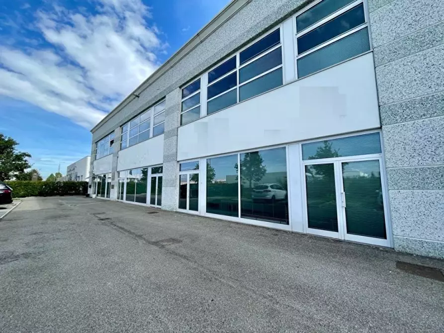 Immagine 2 di Capannone industriale in affitto  in Dei Terrazzieri 2/1 a Carpi
