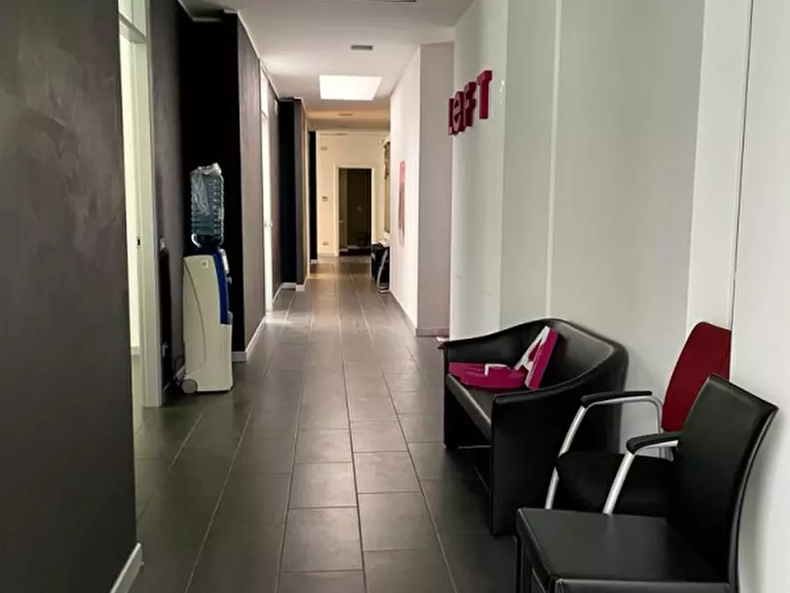 Immagine 10 di Capannone industriale in affitto  in Dei Terrazzieri 2/1 a Carpi