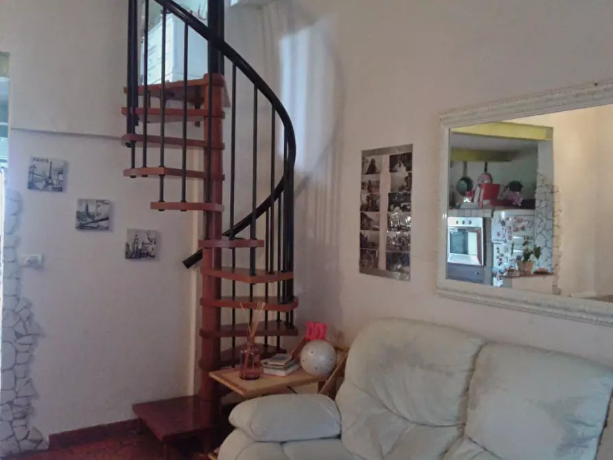 Immagine 5 di Palazzo in vendita  in Vicolo della Tolla a Piombino